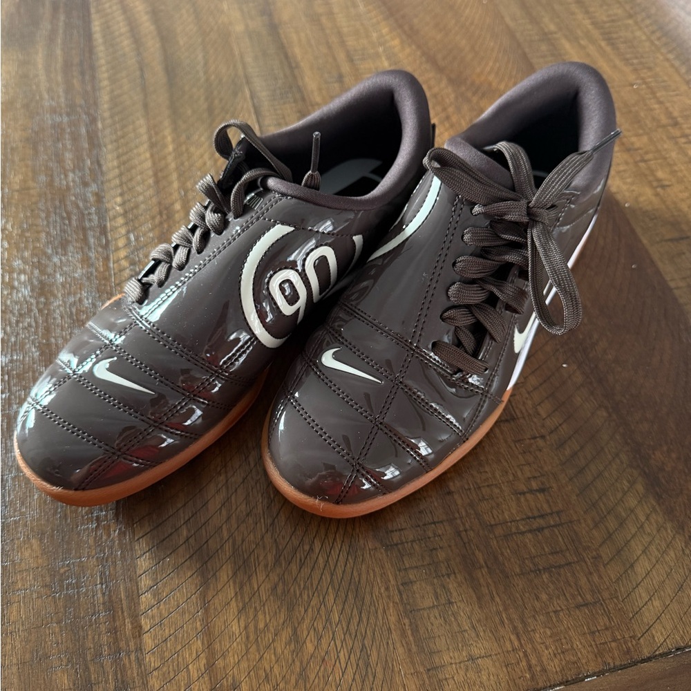 Nike Total 90 IC Indoor Women's Soccer Shoe